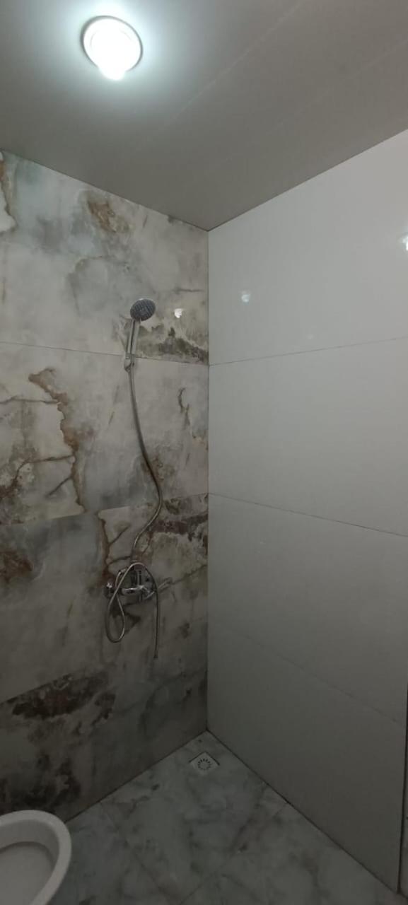Ganja Hause Villa ภายนอก รูปภาพ